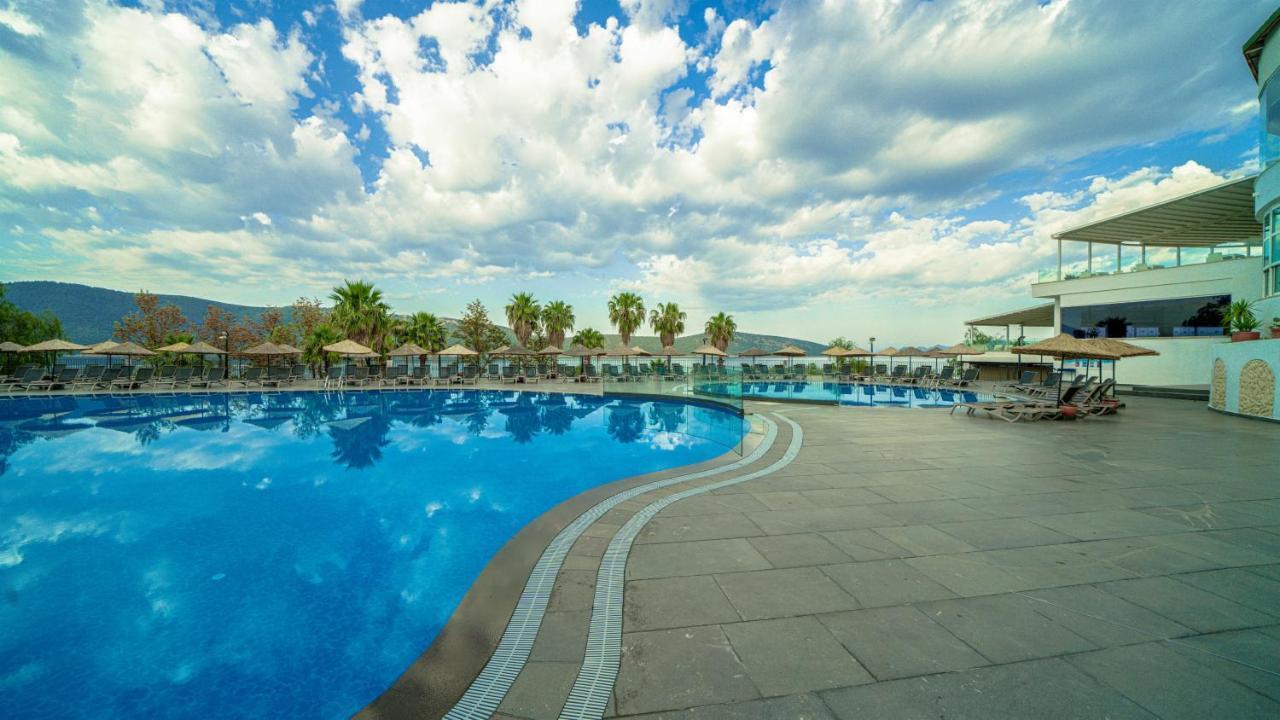 Bodrum Holiday Resort & Spa Buitenkant foto